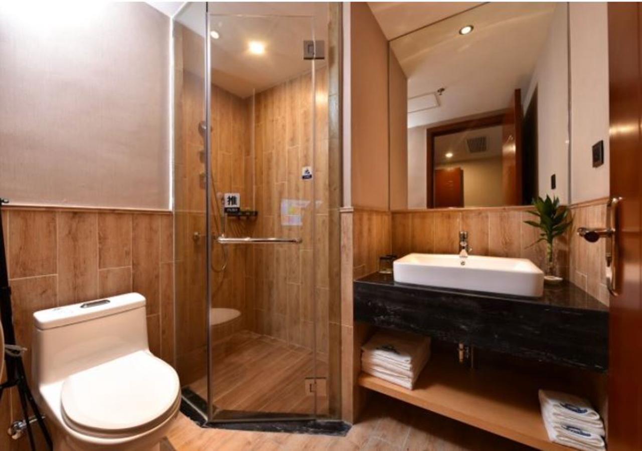 Days Inn Business Place Bagu Chongqing Esterno foto