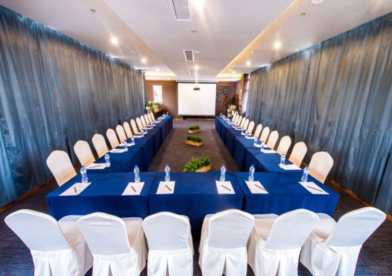 Days Inn Business Place Bagu Chongqing Esterno foto